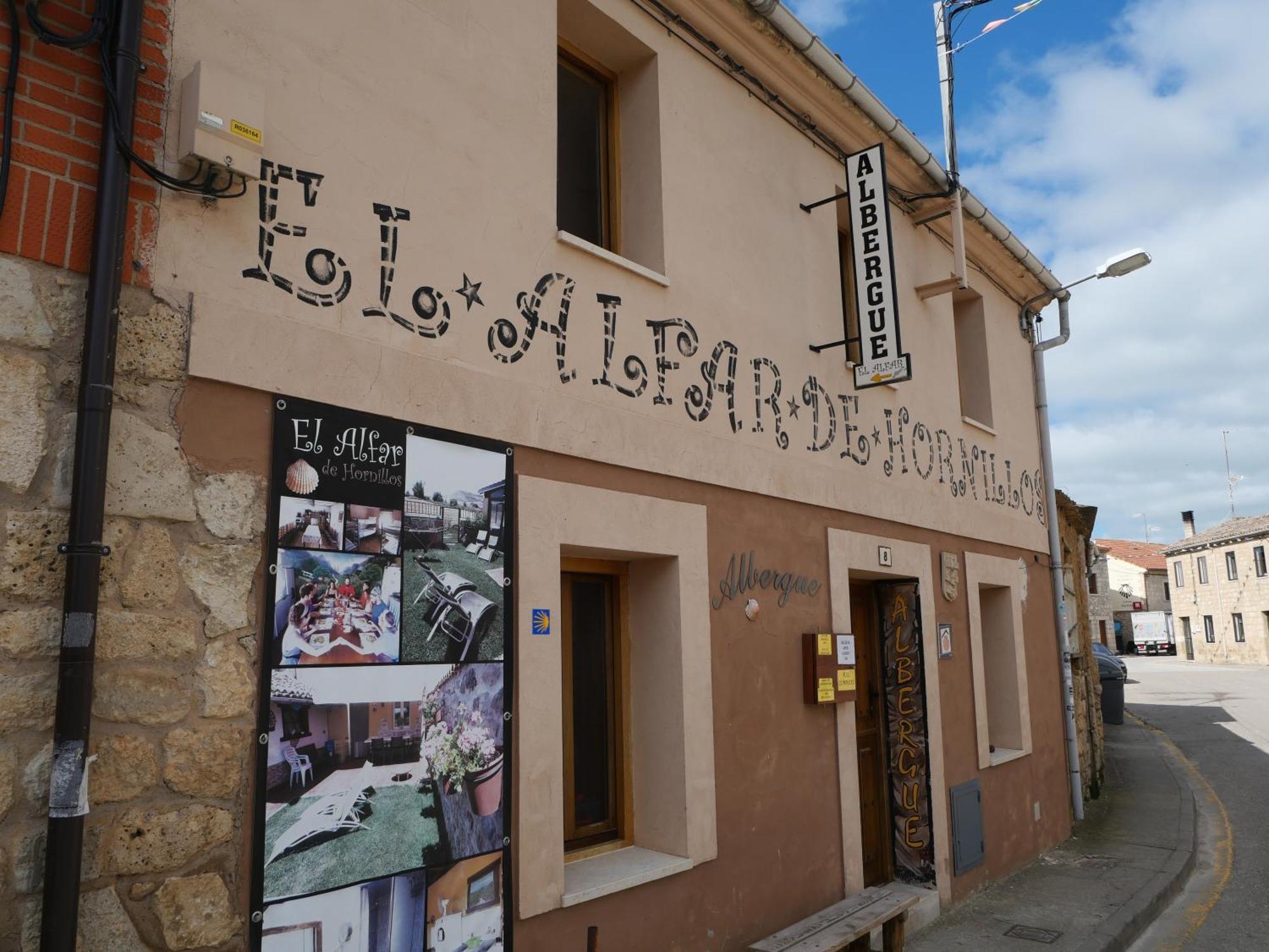 Albergue El Alfar/Pilgrim Hostel Hornillos del Camino Exterior foto